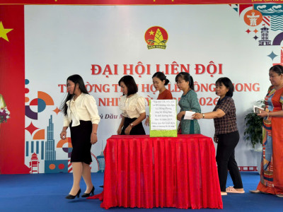 Khám sức khỏe đầu năm cho học sinh