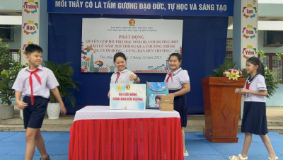 Chương trình “Nụ cười hồng – cùng bạn đến trường”