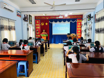 Học sinh tham gia vòng thi IOE cấp Quốc gia