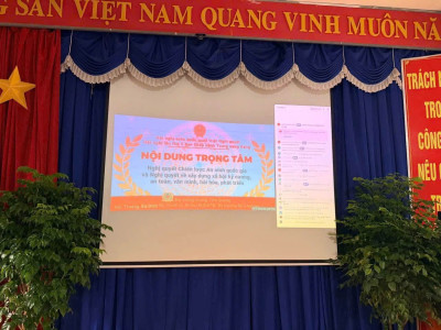 Chi bộ Trường Tiểu học Lê Hồng Phong tham dự Hội nghị quán triệt Nghị quyết Trung ương