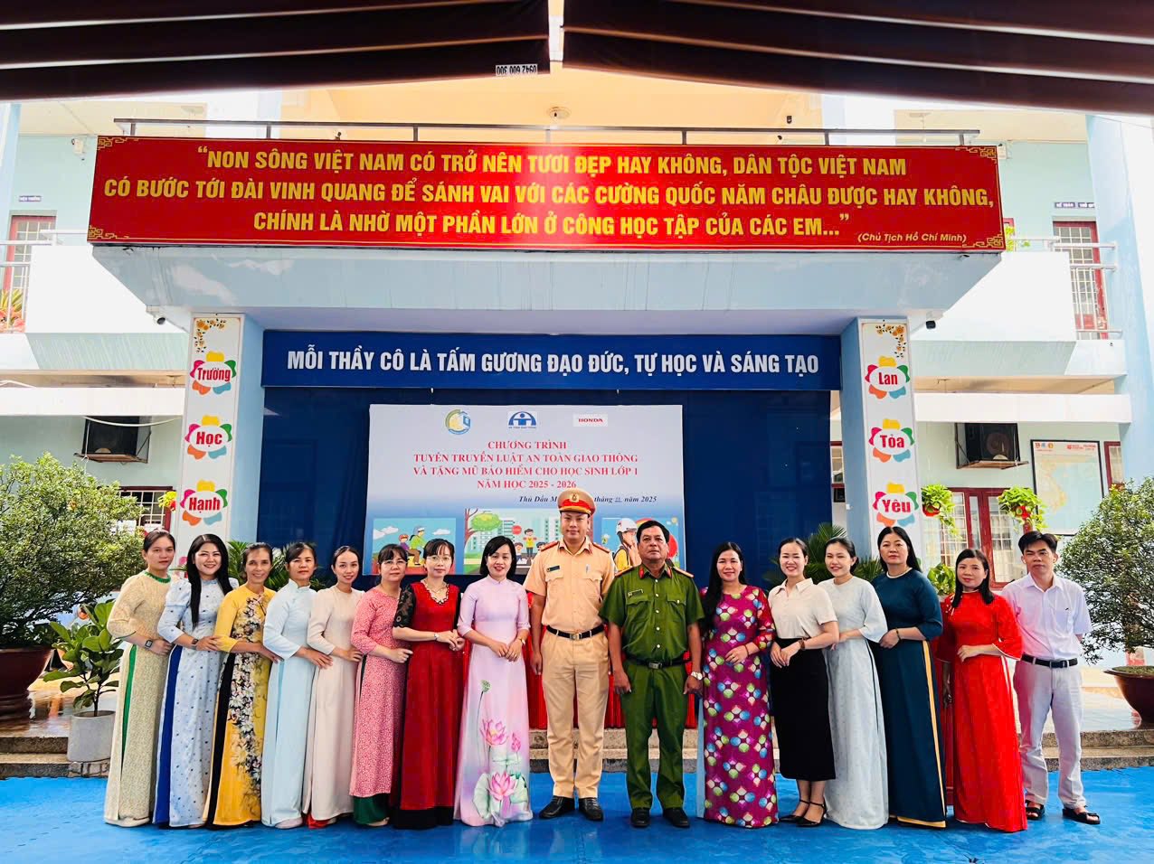 CHUYÊN ĐỀ “AN TOÀN GIAO THÔNG – NIỀM VUI CỦA MỌI NHÀ”