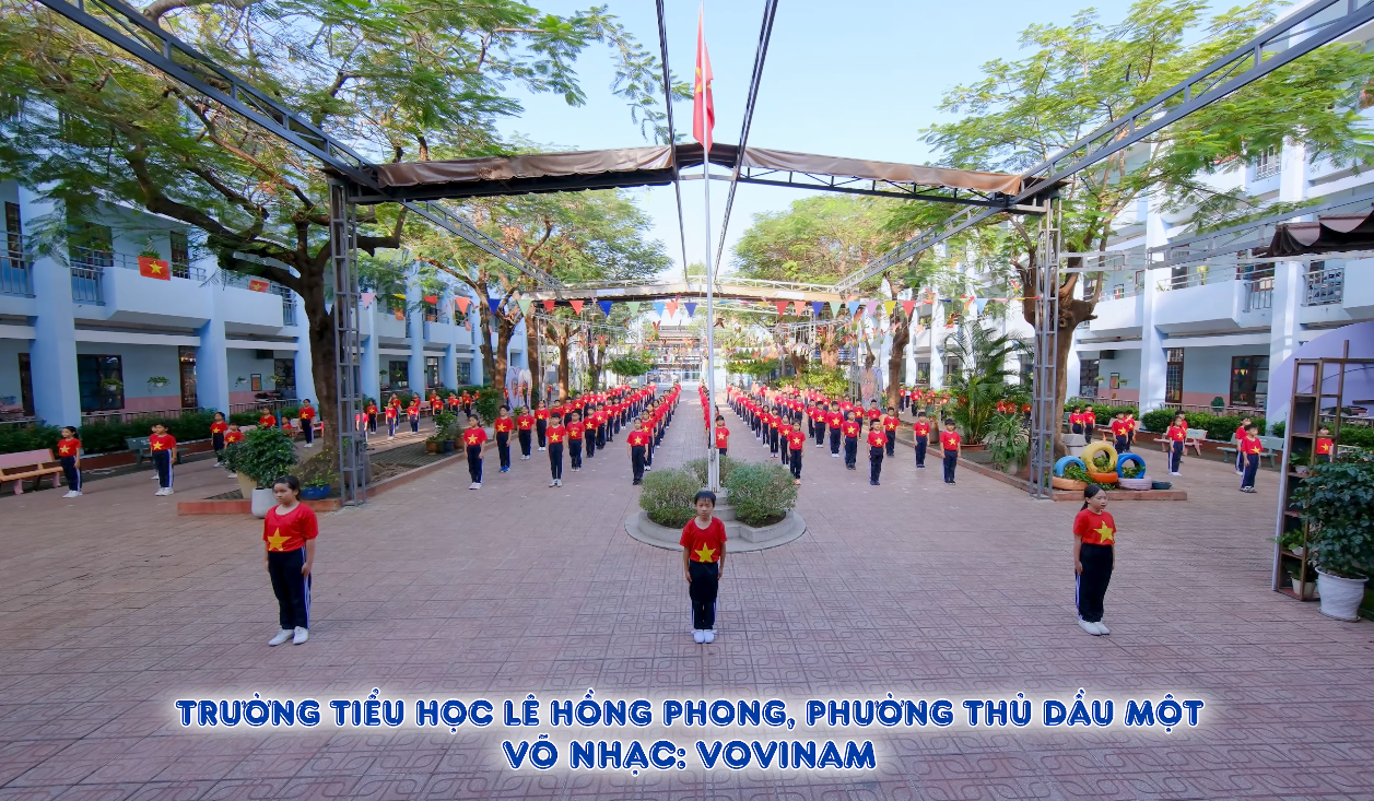 Sôi nổi của Cuộc thi Sáng tạo nội dung “Đồng lòng tiếp sức – Hướng tới kỷ lục”.