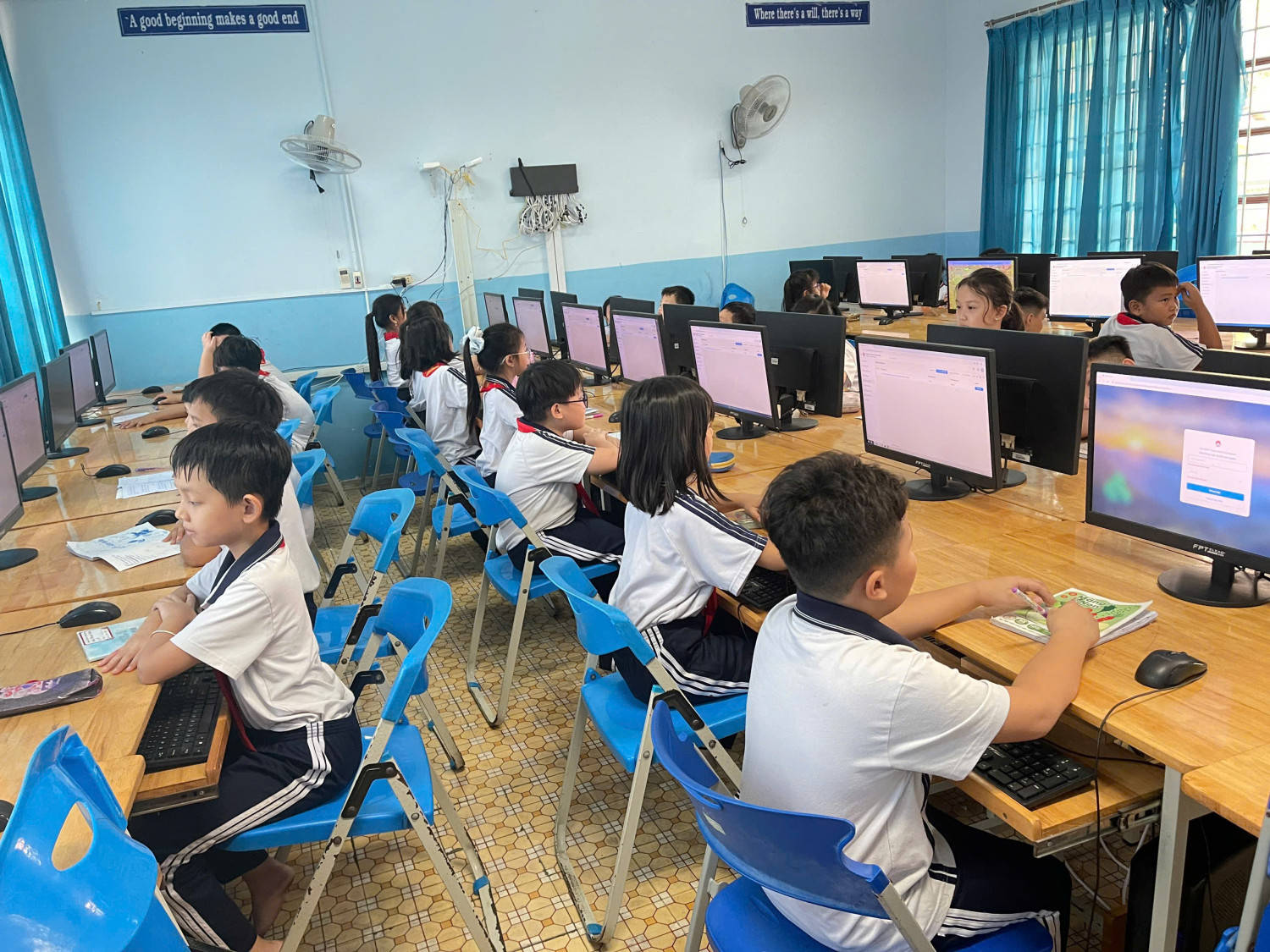 2555361294667839747 (1)